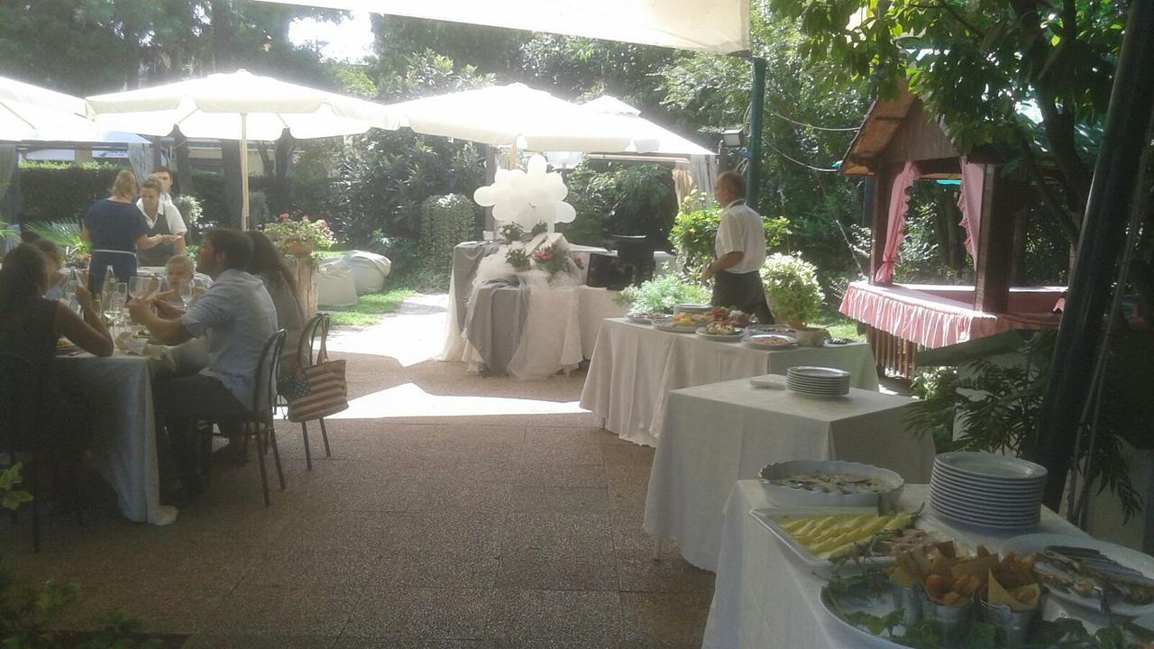Hotel Piroga Padova Selvazzano Dentro Buitenkant foto